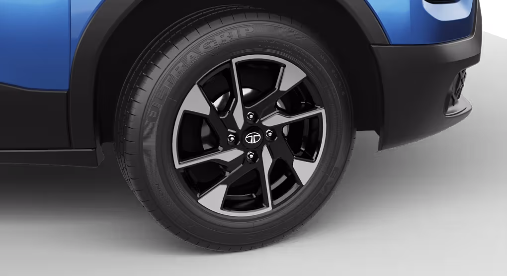 Tata Punch : The Value-for-Money Variant – photo 12
